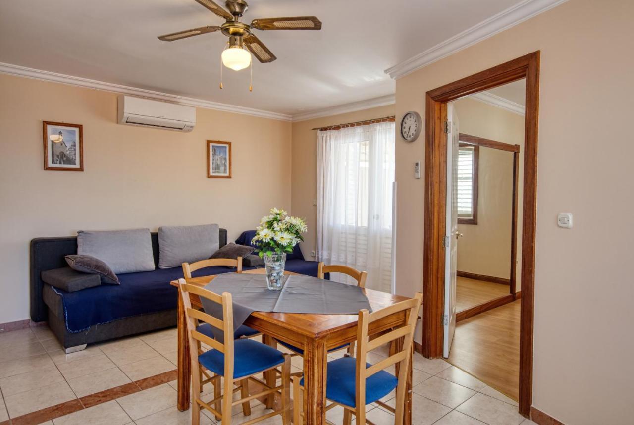Apartments By The Sea Brodarica, Sibenik - 4194 Экстерьер фото
